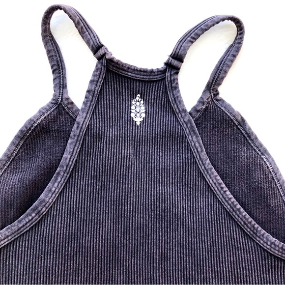 Free People Happiness Runs Washed Black Ribbed Crop Top M/L - Picture 3 of 11